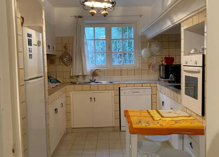 Maison De Vue Proche Sanguinaires Ref 1070